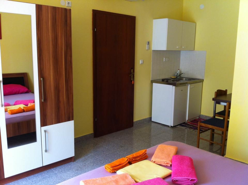 Triglav Studio Apartments Punat Exterior photo