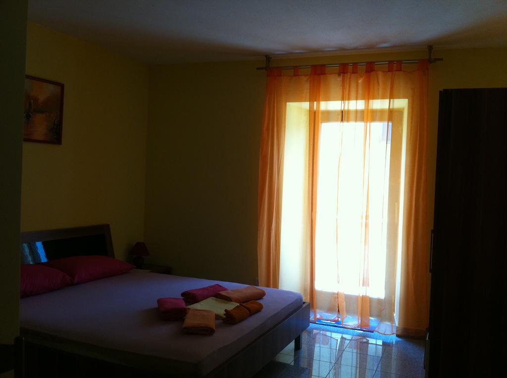 Triglav Studio Apartments Punat Exterior photo